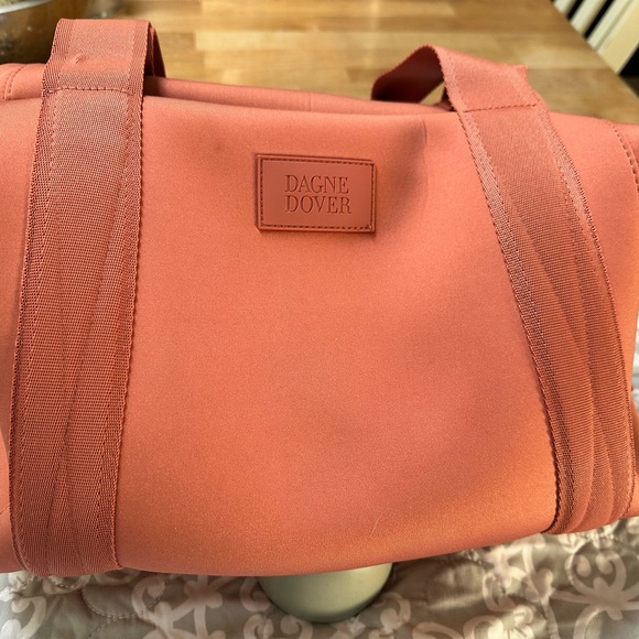 Medium Landon in Sienna - Picture 2 of 16